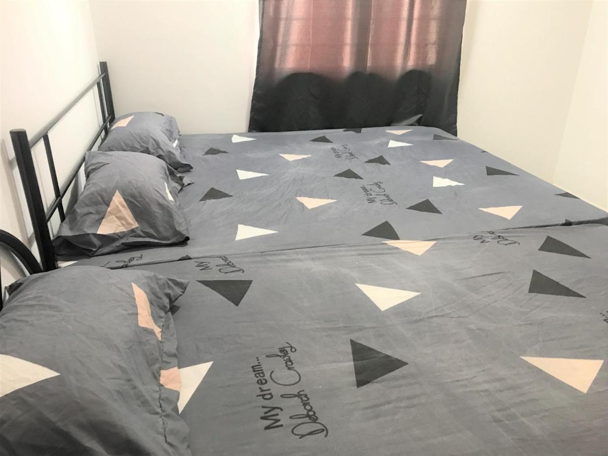 OYO 90493 JL Homestay Segamat Bagian luar foto